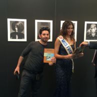 "Un diavolo per capello" curato da Osvaldo Sabato. Si tratta del primo esperimento tricoeditoliare italiano con in copertina un inedito Bobo alle prese con forbici e pettine nato dalla matita di Sergio Staino. E a corredo dei testi ci sono dei disegni del pittore Giovanni Ragusa. Da segnalare i contributi del noto attore Alessandro Haber e dello chef stellato Michelin, Pino Cuttaia. Da non trascurare che l'intero ricavato della vendita di questo libro sarà interamente devoluto alla Fondazione Tommasino Bacciotti.